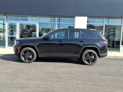 2023 Jeep Grand Cherokee Altitude 4x4