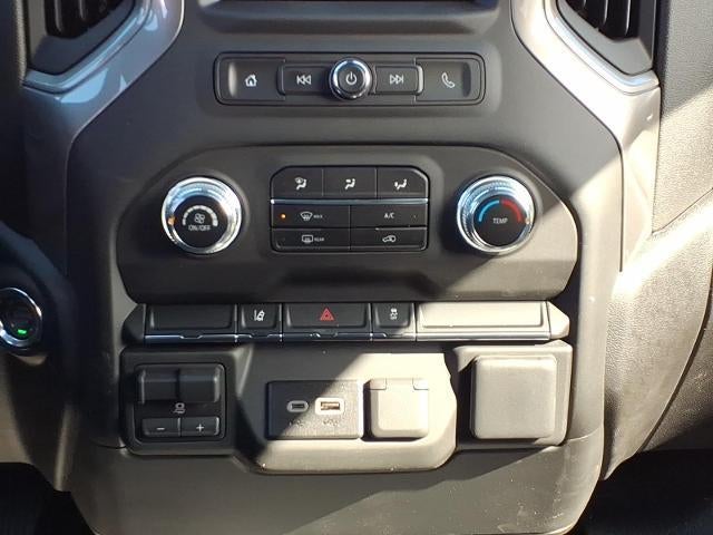 2026 GMC Sierra 3500 HD Chassis Cab 4WD Pro Crew Cab with Convenience, Trailering, 60/40 Rear Folding Bench Seat, Chrome Bumper, Snow Plow Prep, Roof Marker Lamps, Recovery Hooks, GVWR 14,000 lbs. and 7" GMC Infotainmant Center