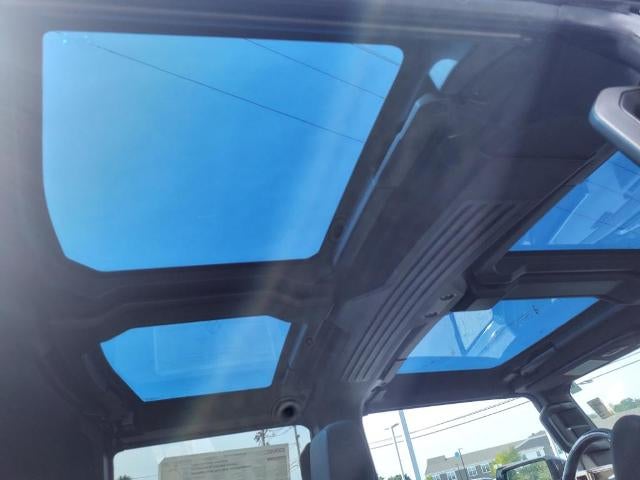 2025 GMC HUMMER EV SUV e4wd 3X SUV with Super Cruise, Navigation, Trailering, Bose Premium Sound, Infinity Roof, and 13.4" GMC Premium Infotainment w/Google Built-In