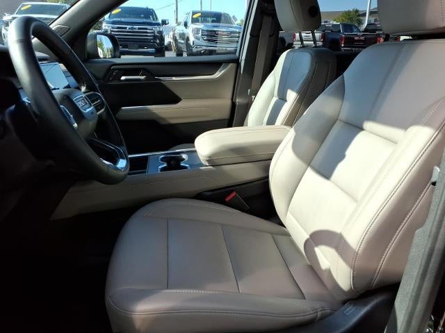 2026 GMC Acadia FWD Elevation with Elevation Premium, Autosense Power Liftgate, Trailering, and 8-Way Power Driver Seat