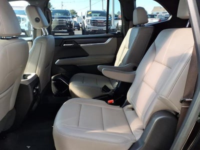 2026 GMC Acadia FWD Elevation with Elevation Premium, Autosense Power Liftgate, Trailering, and 8-Way Power Driver Seat