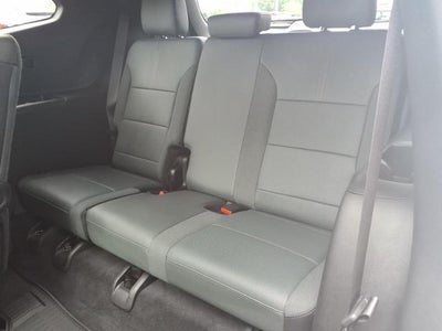 2025 GMC Acadia AWD AT4 with Luxury, Trailering, Panoramic Sunroof, Trailering, Driver Convenience,12 Speaker Bose 6,152 Miles