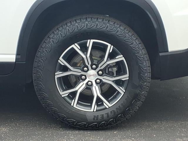 2025 GMC Acadia AWD AT4 with Luxury, Trailering, Panoramic Sunroof, Trailering, Driver Convenience,12 Speaker Bose 6,152 Miles