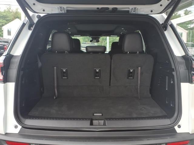 2025 GMC Acadia AWD AT4 with Luxury, Trailering, Panoramic Sunroof, Trailering, Driver Convenience,12 Speaker Bose 6,152 Miles