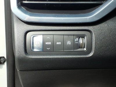 2024 GMC Acadia AWD Denali with Bose Premium, Panoramic Sunroof, Heated/Ventilated 8 Way Power Front Seats 29,505 Miles