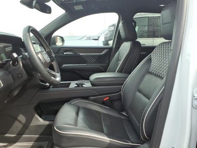 2024 GMC Acadia AWD Denali with Bose Premium, Panoramic Sunroof, Heated/Ventilated 8 Way Power Front Seats 29,505 Miles