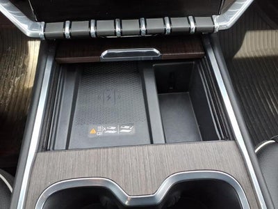 2024 GMC Acadia AWD Denali with Bose Premium, Panoramic Sunroof, Heated/Ventilated 8 Way Power Front Seats 29,505 Miles