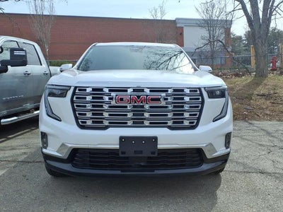 2024 GMC Acadia AWD Denali with Bose Premium, Panoramic Sunroof, Heated/Ventilated 8 Way Power Front Seats 29,505 Miles