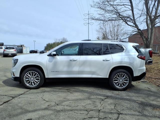 2024 GMC Acadia AWD Denali with Bose Premium, Panoramic Sunroof, Heated/Ventilated 8 Way Power Front Seats 29,505 Miles
