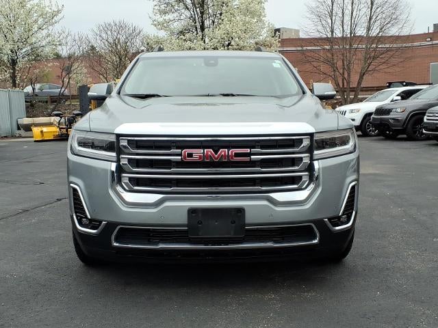 2023 GMC Acadia AWD SLT with Preferred, Dual Skyscape Sunroof, Trailer Hitch, and Acadia Pro Safety 26,248 Miles