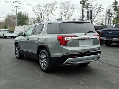 2023 GMC Acadia AWD SLT with Preferred, Dual Skyscape Sunroof, Trailer Hitch, and Acadia Pro Safety 26,248 Miles
