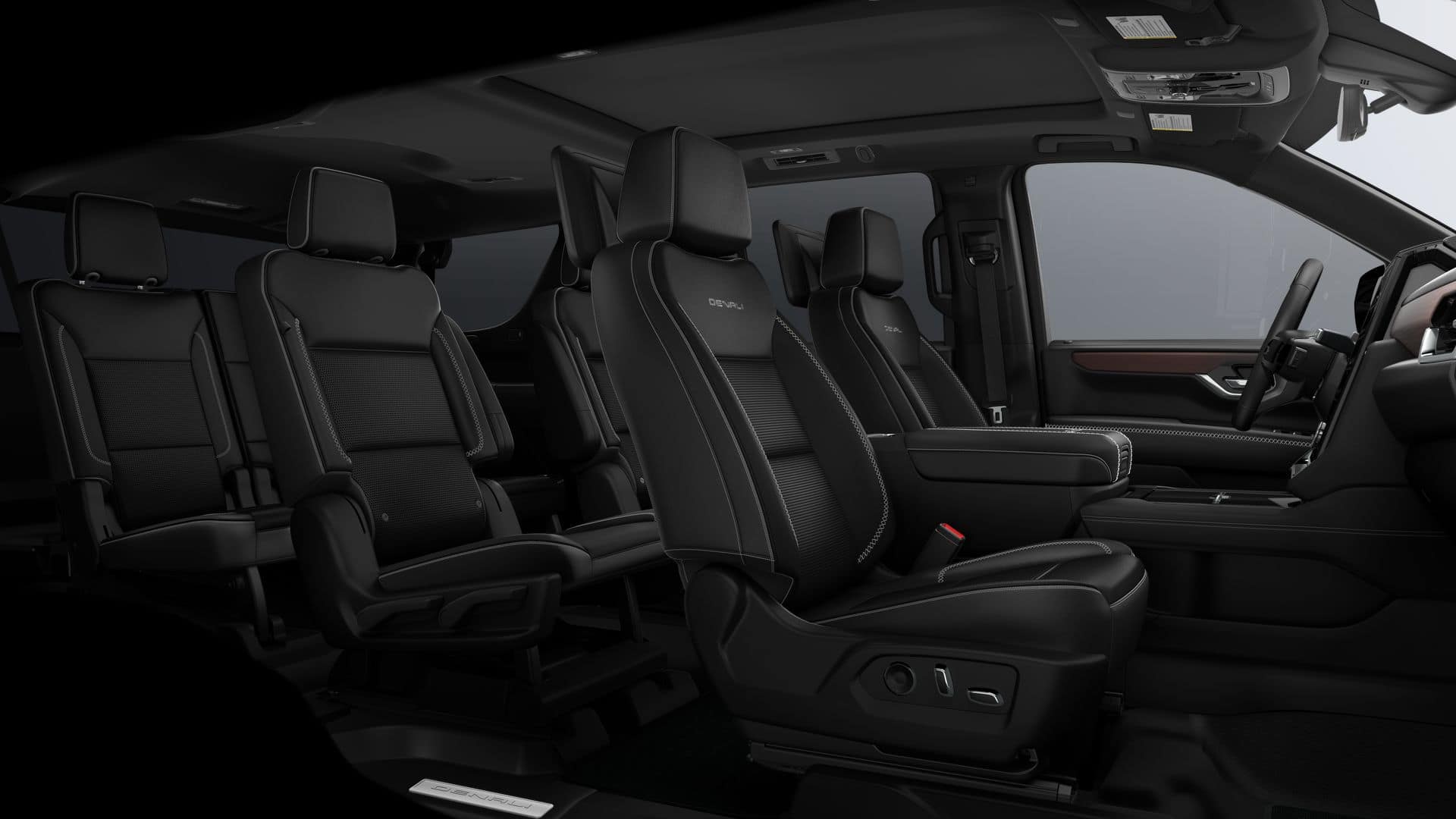 2026 GMC Yukon 4WD Denali with Super Cruise, Assist Steps, Denali Reserve, Power Dual Pane Sunroof, Advance Technology, Max Trailering, Technology, and 16.8" Premium GMC Infotainment