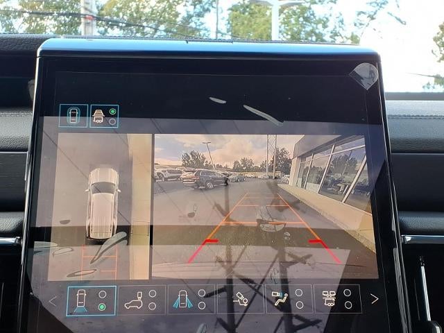 2026 GMC Yukon 4WD Denali with Super Cruise, Denali Reserve, Dual Pane Power Sunroof, Advanced Technology, Max Trailering, Technology, and Theft Deterrent