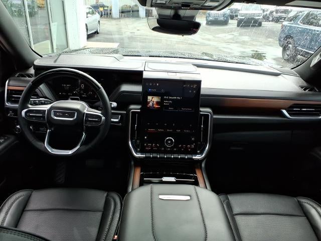 2025 GMC Yukon 4WD Denali with Denali Reserve, Power Dual Pane Sunroof, Assist Steps, Advance Technology, Technology, and Max Trailering 14,709 Miles