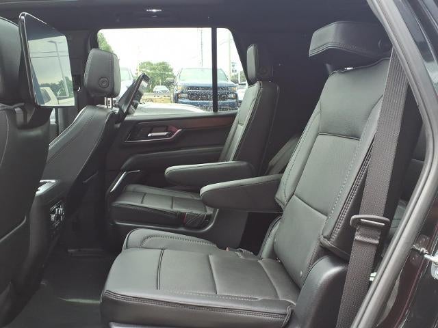2025 GMC Yukon 4WD Denali with Denali Reserve, Power Dual Pane Sunroof, Assist Steps, Advance Technology, Technology, and Max Trailering 14,709 Miles