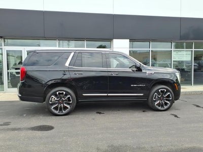 2025 GMC Yukon 4WD Denali with Denali Reserve, Power Dual Pane Sunroof, Assist Steps, Advance Technology, Technology, and Max Trailering 14,709 Miles
