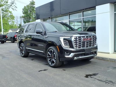 2025 GMC Yukon 4WD Denali with Denali Reserve, Power Dual Pane Sunroof, Assist Steps, Advance Technology, Technology, and Max Trailering 14,709 Miles