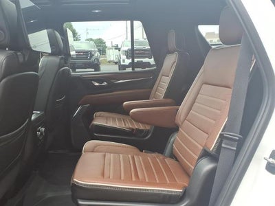 2023 GMC Yukon 4WD Denali Ultimate Duramax with Super Cruise, Power Assist Steps, Panoramic Power Sunroof, and Full Grain Leather 56,611 Miles