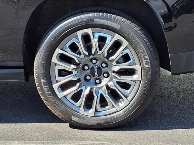 2023 GMC Yukon XL 4WD Denali Ultimate with Super Cruise, Ligenfelter Supercharger,16 Way Power Front Seats with Massage, Advanced Security, Power Panoramic Sunroof, and 18 Speaker Bose Sound 34,113 Miles