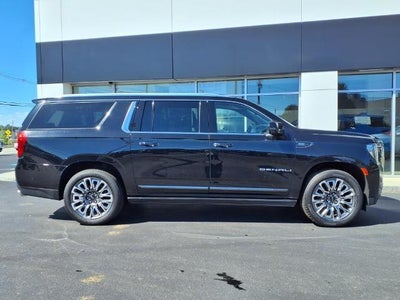2023 GMC Yukon XL 4WD Denali Ultimate with Super Cruise, Ligenfelter Supercharger,16 Way Power Front Seats with Massage, Advanced Security, Power Panoramic Sunroof, and 18 Speaker Bose Sound 34,113 Miles