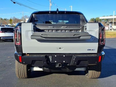 2025 GMC HUMMER EV Pickup e4WD 3X Pickup with Super Cruise, Trailering, GMC MultiPro Tailgate, Bose Premium Sound, GMC Infotainment w/Google Built-in, and Infinity Roof