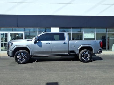 2024 GMC Sierra 2500 HD 4WD Denali Ultimate Duramax with Trailering, Navigation, Gooseneck/5th Wheel, Multipro Tailgate, Heated/Ventilated Front Seats, and Snow Plow Prep 15,568 Miles
