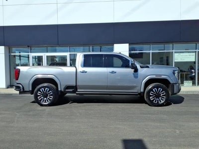 2024 GMC Sierra 2500 HD 4WD Denali Ultimate Duramax with Trailering, Navigation, Gooseneck/5th Wheel, Multipro Tailgate, Heated/Ventilated Front Seats, and Snow Plow Prep 15,568 Miles