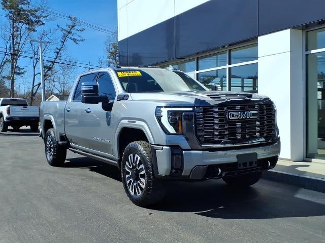 2024 GMC Sierra 2500 HD 4WD Denali Ultimate Duramax with Trailering, Navigation, Gooseneck/5th Wheel, Multipro Tailgate, Heated/Ventilated Front Seats, and Snow Plow Prep 15,568 Miles