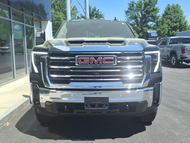 2025 GMC Sierra 2500 HD 4WD SLT Crew Cab with SLT Pfremium, SLT Preferred, SLT Convenience, Chrome Assist Steps, Sierra HD Pro Safety Plus, Trailering, and Snow Plow Prep 37,677 Miles