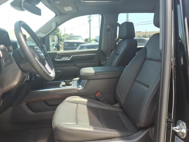 2025 GMC Sierra 2500 HD 4WD SLT Crew Cab with SLT Pfremium, SLT Preferred, SLT Convenience, Chrome Assist Steps, Sierra HD Pro Safety Plus, Trailering, and Snow Plow Prep 37,677 Miles