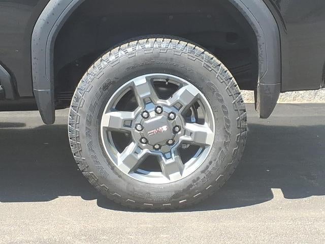 2025 GMC Sierra 2500 HD 4WD SLT Crew Cab with SLT Pfremium, SLT Preferred, SLT Convenience, Chrome Assist Steps, Sierra HD Pro Safety Plus, Trailering, and Snow Plow Prep 37,677 Miles