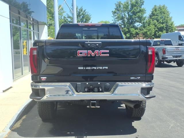 2025 GMC Sierra 2500 HD 4WD SLT Crew Cab with SLT Pfremium, SLT Preferred, SLT Convenience, Chrome Assist Steps, Sierra HD Pro Safety Plus, Trailering, and Snow Plow Prep 37,677 Miles
