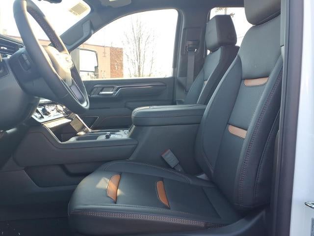 2026 GMC Sierra 2500 HD 4WD AT4 Crew Cab Duramax with AT4 Preferredd, 10 Way power/Heated/Ventilated Front Bucket Seats, MultiPro Tailgate, Trailering, Power Sunroof, 13.4" Premium GMC Infotainment and Snow Plow Prep