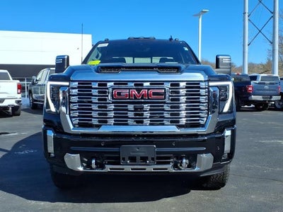 2026 GMC Sierra 2500 HD 4WD Denali Crew Cab with Denali Reserve, Technology, MultiPro Tailgate, Trailering, Chrome Assist Steps, 13.4" GMC Premium Infotainment with Google Built-in, Bose Premium, and Snow Plow Prep
