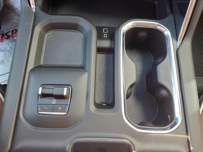 2026 GMC Sierra 2500 HD 4WD Denali Ultimate Duramax Crew Cab with Gooseneck/5th Wheel, Black Badging, Trailering, Multipro Tailgate, 13.4" Premium GMC Infotainment with Google Built-In, Power Assist Steps, and Snow Plow Prep