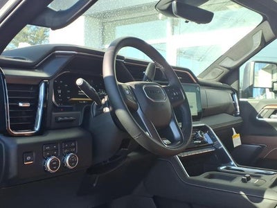 2026 GMC Sierra 2500 HD 4WD Denali Ultimate Duramax Crew Cab with Gooseneck/5th Wheel, Black Badging, Trailering, Multipro Tailgate, 13.4" Premium GMC Infotainment with Google Built-In, Power Assist Steps, and Snow Plow Prep