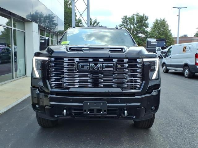 2026 GMC Sierra 2500 HD 4WD Denali Ultimate Duramax Crew Cab with Gooseneck/5th Wheel, Trailering, Power Assist Steps, MultiPro Tailgate, Bose 12 Speaker, and Snow Plow Prep