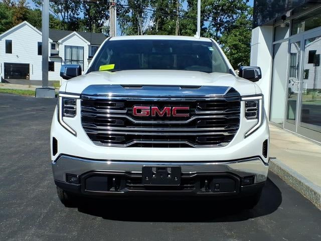2026 GMC Sierra 1500 4WD SLT Crew Cab with SLT Convenience, SLT Preferred, Power Sunroof, X31 Off-Road, MultiPro Tailgate, and 13.4" Premium GMC Infotainment with Google Built In