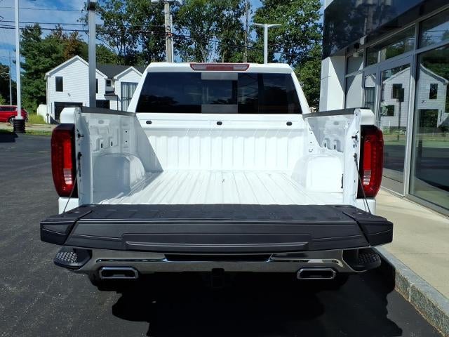 2026 GMC Sierra 1500 4WD SLT Crew Cab with SLT Convenience, SLT Preferred, Power Sunroof, X31 Off-Road, MultiPro Tailgate, and 13.4" Premium GMC Infotainment with Google Built In