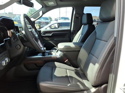 2026 GMC Sierra 1500 4WD SLT Crew Cab with SLT Convenience, SLT Preferred, Power Sunroof, X31 Off-Road, MultiPro Tailgate, and 13.4" Premium GMC Infotainment with Google Built In