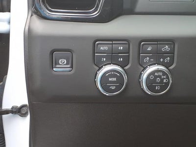 2025 GMC Sierra 1500 4WD AT4 Crew Cab with MultiPro Tailgate, 10 Way Power Front Seats, GMC Pro Safety, and Trailering