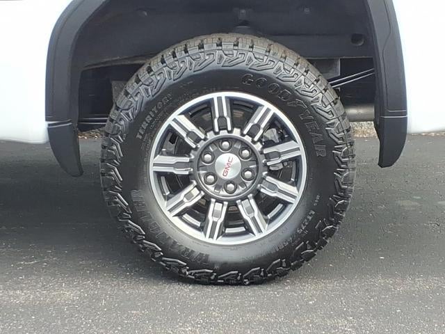 2025 GMC Sierra 1500 4WD AT4 Crew Cab with MultiPro Tailgate, 10 Way Power Front Seats, GMC Pro Safety, and Trailering