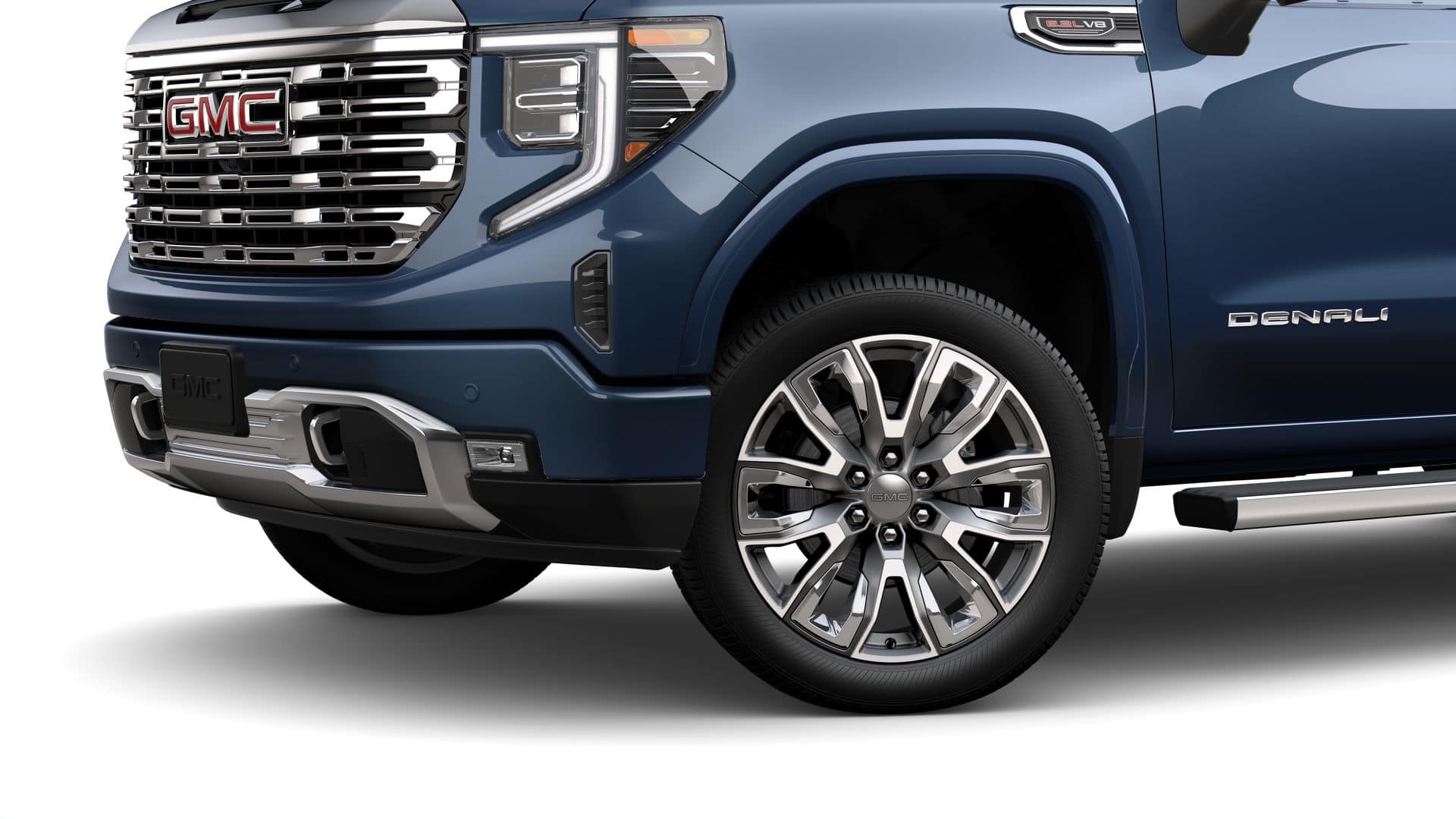 2026 GMC Sierra 1500 4WD Denali Crew Cab with Denali Reserve, Technology, Multipro Tailgate, MultiPro Power Steps, Power Sunroof, Trailering, 13.4" Premium GMC Infotainment with Google Built-In, and GMC Pro Safety