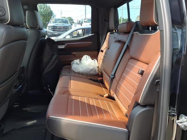 2026 GMC Sierra 1500 4WD Denali Ultimate Crew Cab with Super Cruise, Power Sunroof, 16-Way Power Front Seats with Massage, Trailering, and GMC Pro Safety