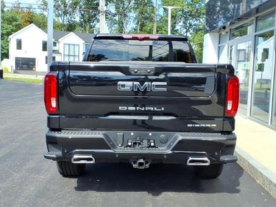 2026 GMC Sierra 1500 4WD Denali Ultimate Crew Cab with Super Cruise, Power Sunroof, 16-Way Power Front Seats with Massage, Trailering, and GMC Pro Safety