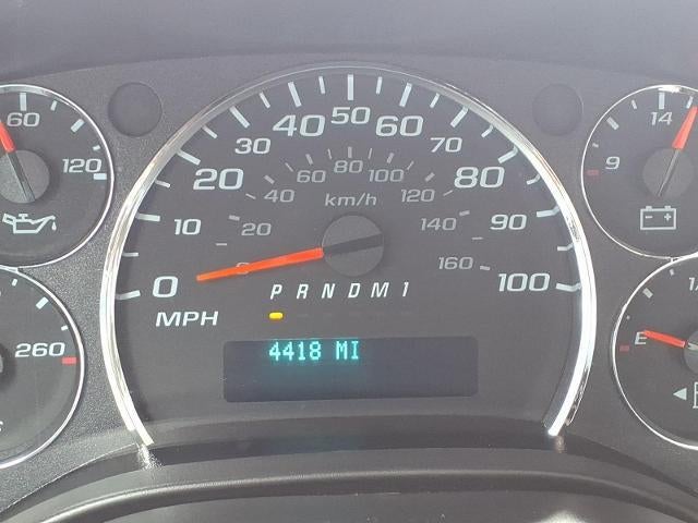 2024 Chevrolet Express Cutaway 3500 RWD 3500 Van with 12' Box 4,407 Miles