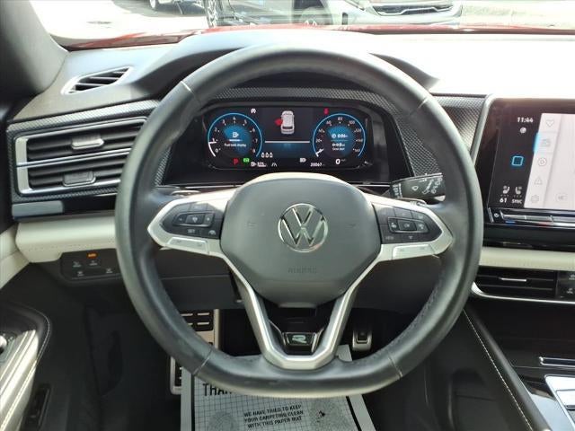 2024 Volkswagen Atlas Cross Sport AWD 2.0T SEL Premium R-Line with 4Motion AWD, Panoramic Sunroof, Navigation, Vienna Leather, and Harmon/Kardin Sound 20,063 Miles