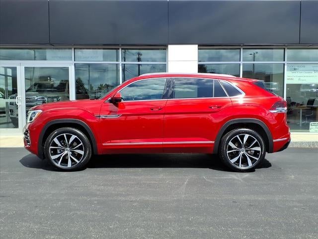 2024 Volkswagen Atlas Cross Sport AWD 2.0T SEL Premium R-Line with 4Motion AWD, Panoramic Sunroof, Navigation, Vienna Leather, and Harmon/Kardin Sound 20,063 Miles