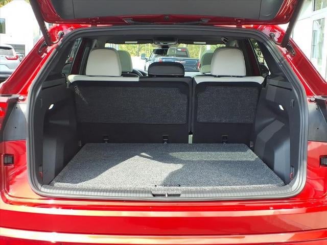 2024 Volkswagen Atlas Cross Sport AWD 2.0T SEL Premium R-Line with 4Motion AWD, Panoramic Sunroof, Navigation, Vienna Leather, and Harmon/Kardin Sound 20,063 Miles