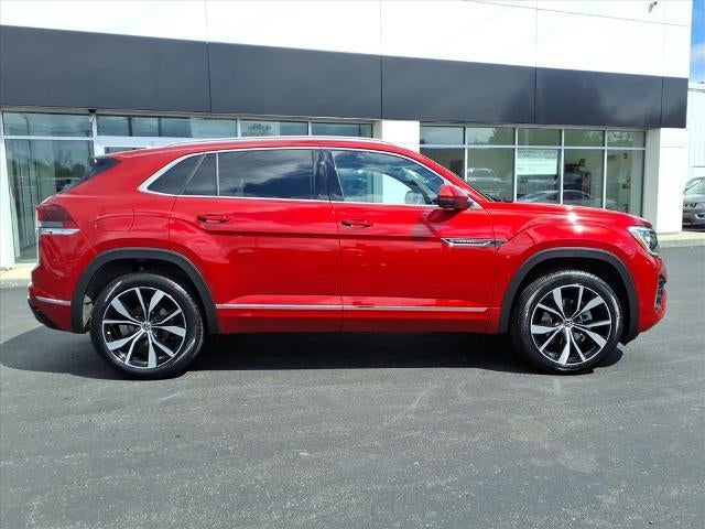 2024 Volkswagen Atlas Cross Sport AWD 2.0T SEL Premium R-Line with 4Motion AWD, Panoramic Sunroof, Navigation, Vienna Leather, and Harmon/Kardin Sound 20,063 Miles